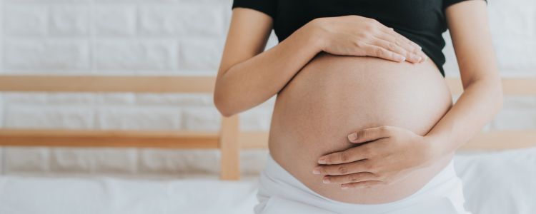 Comment accoucher plus vite : astuces, conseils et méthodes naturelles